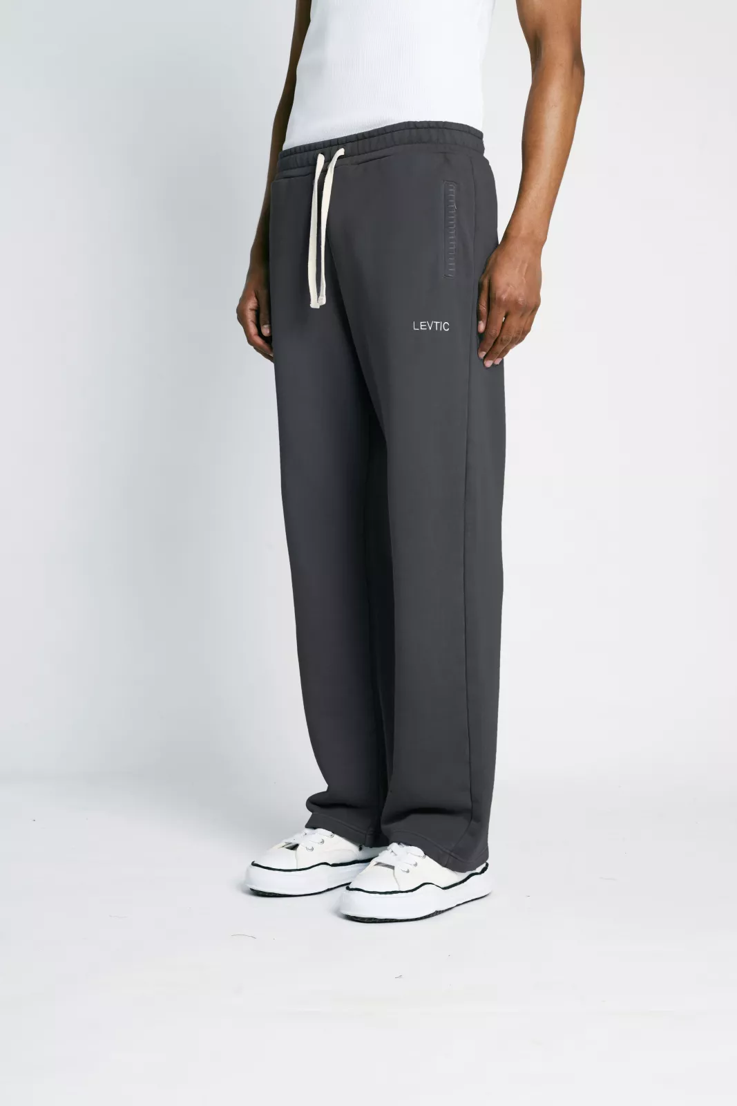 Classic Sweatpants - Black